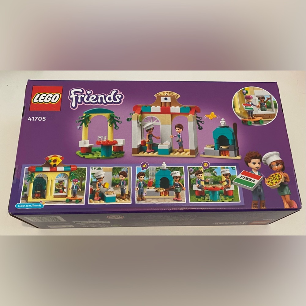 Lego Friends Set 41705 Heartlake City Pizzeria Restaurant - Picture 2 of 5